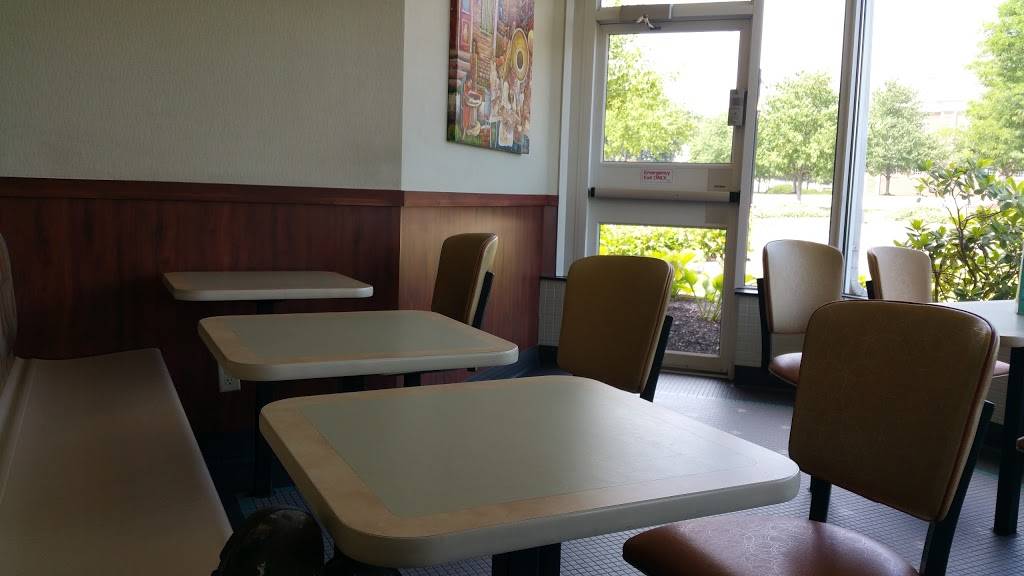 McDonalds | cafe | 390 W Market St, Akron, OH 44303, USA | 3303765942 OR +1 330-376-5942