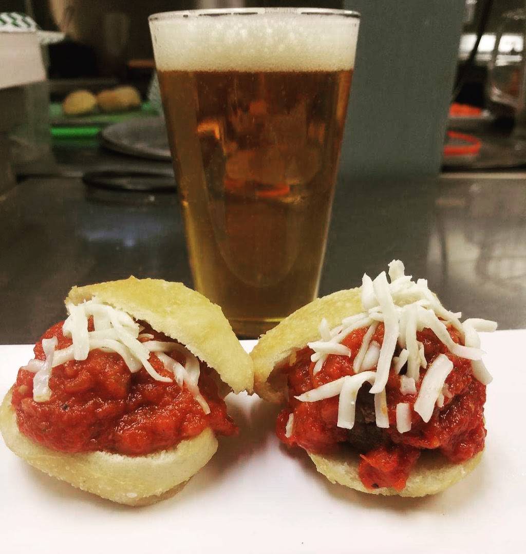 Phantom Ales | restaurant | 1211 N Las Brisas St, Anaheim, CA 92806, USA | 7142253206 OR +1 714-225-3206