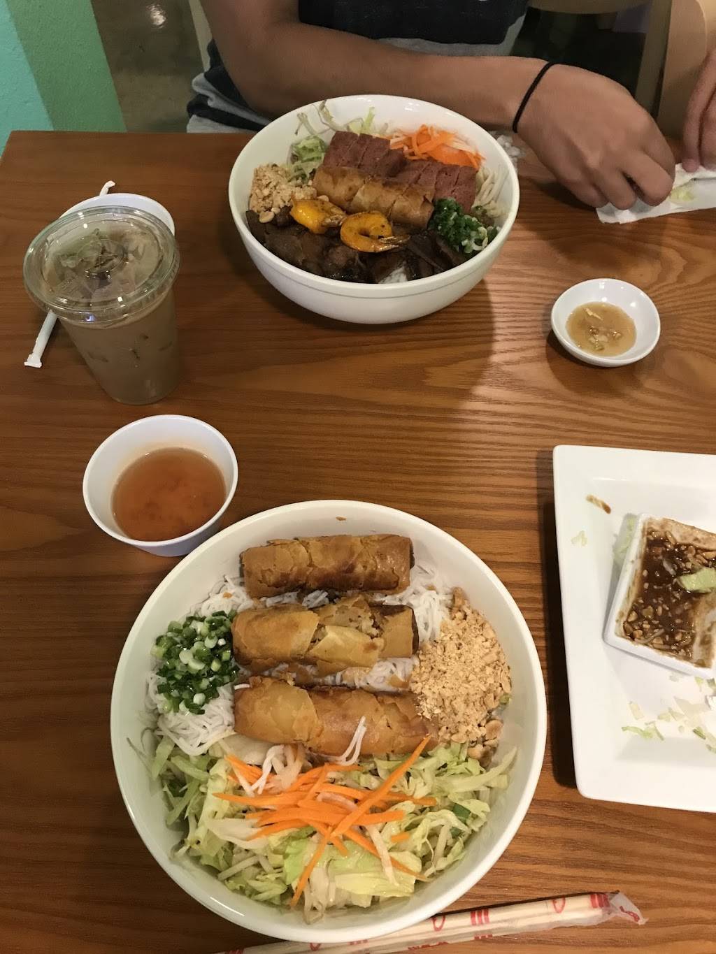 Vietnam Kitchen | restaurant | 248 Westwood Shopping Center, Fayetteville, NC 28314, USA | 9105009011 OR +1 910-500-9011