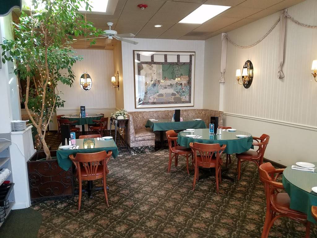 Phillips European Restaurant | restaurant | 26 Corporate Woods, Rochester, NY 14623, USA | 5852729910 OR +1 585-272-9910