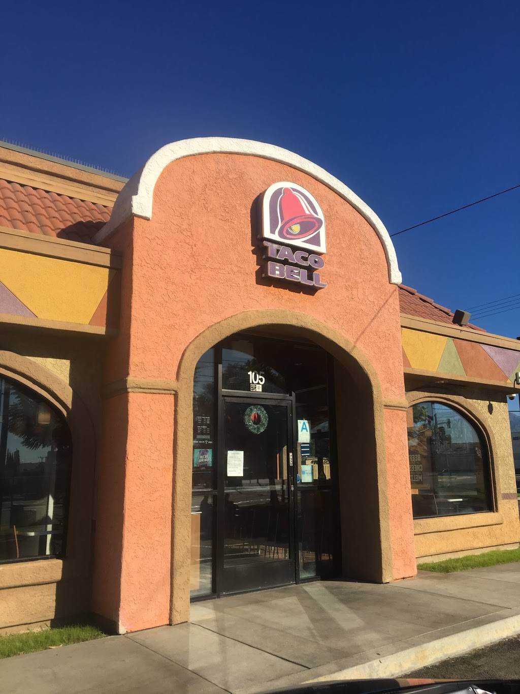 Taco Bell | meal takeaway | 105 W Arrow Hwy, Glendora, CA 91740, USA | 6263351188 OR +1 626-335-1188