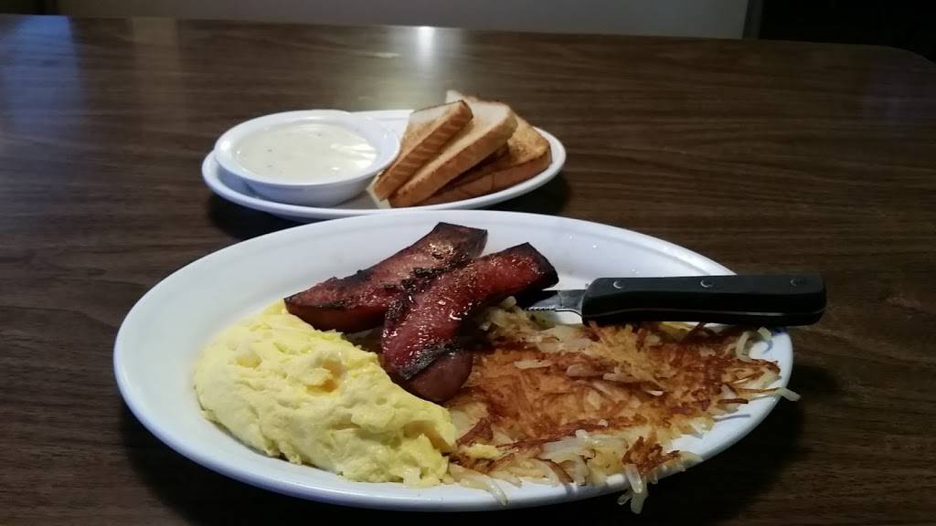 Dixie House Cafe | cafe | 5401 Blue Mound Rd, Fort Worth, TX 76106, USA | 8176254115 OR +1 817-625-4115