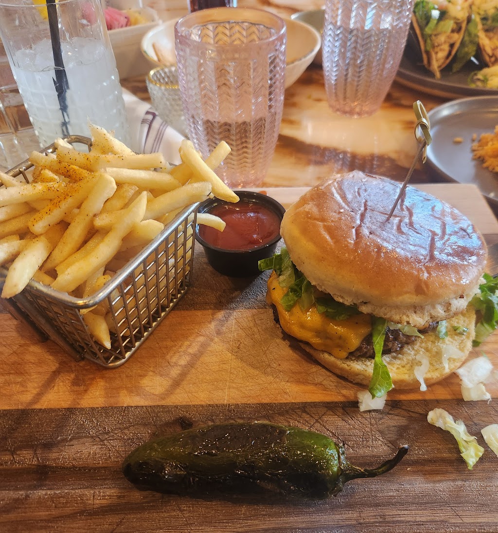 Barrio Eats & Drinks | restaurant | 502 N Oregon St A, El Paso, TX 79901, USA | 9153077981 OR +1 915-307-7981