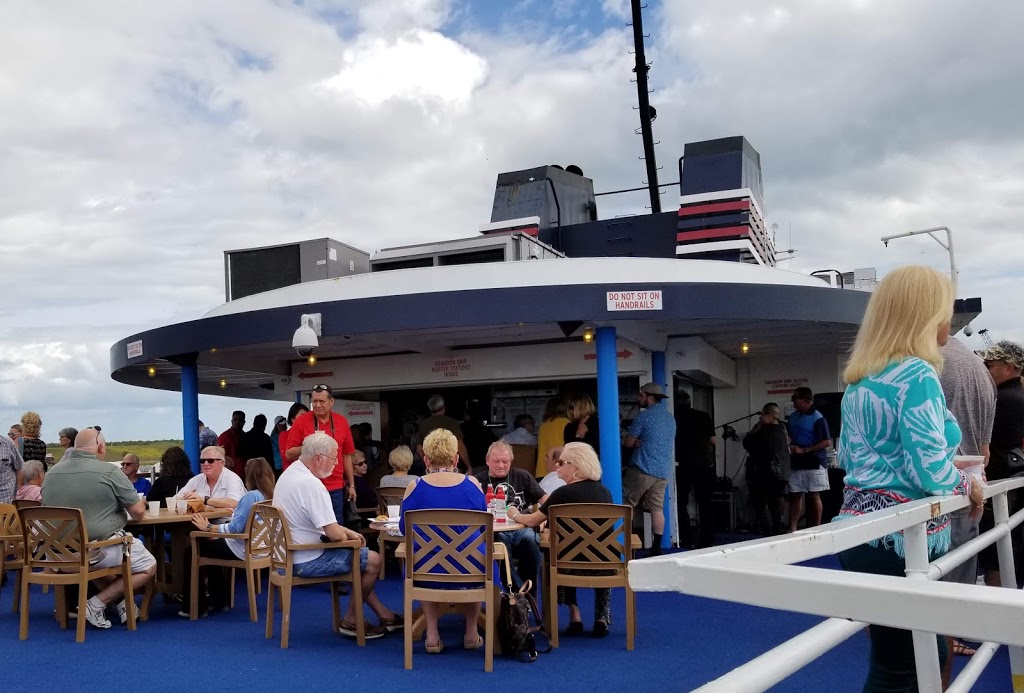 High Seas Lounge | restaurant | 7000 FL-544, Winter Haven, FL 33881, USA | 8632992233 OR +1 863-299-2233