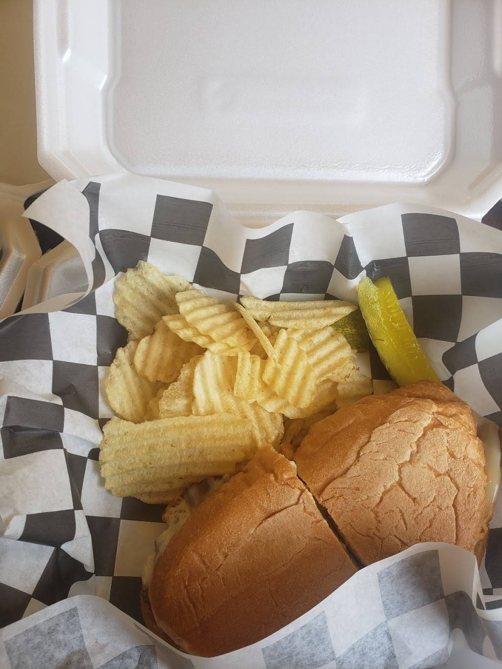 Somethin Tasty | restaurant | 107 Main St S, Lonsdale, MN 55046, USA | 5077444525 OR +1 507-744-4525