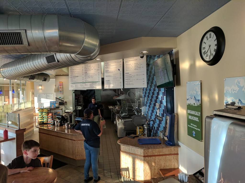 Elevation Burger | restaurant | 142 Branch Rd SE, Vienna, VA 22180, USA | 7038657277 OR +1 703-865-7277