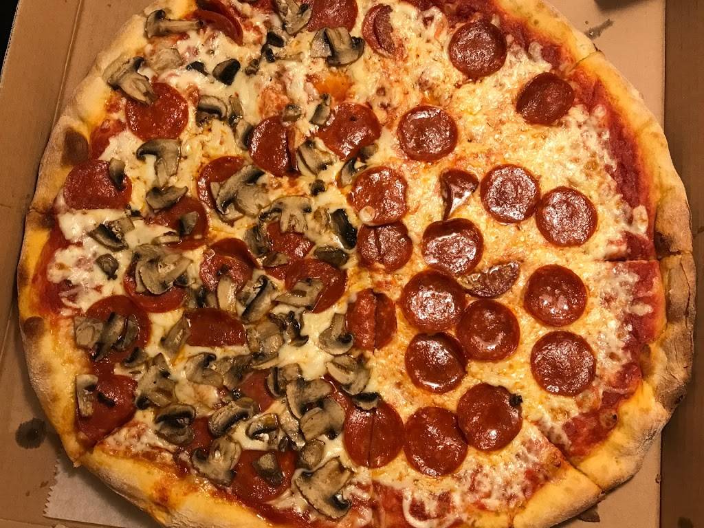 Gabriela Tomato Pie | restaurant | 900 Jefferson Ave, Bristol, PA 19007, USA | 2157881622 OR +1 215-788-1622