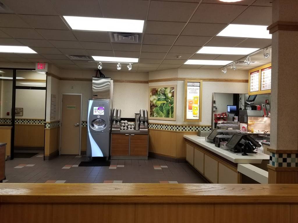 Wendys | restaurant | 9930 19th Ave SE, Everett, WA 98208, USA | 4253858568 OR +1 425-385-8568