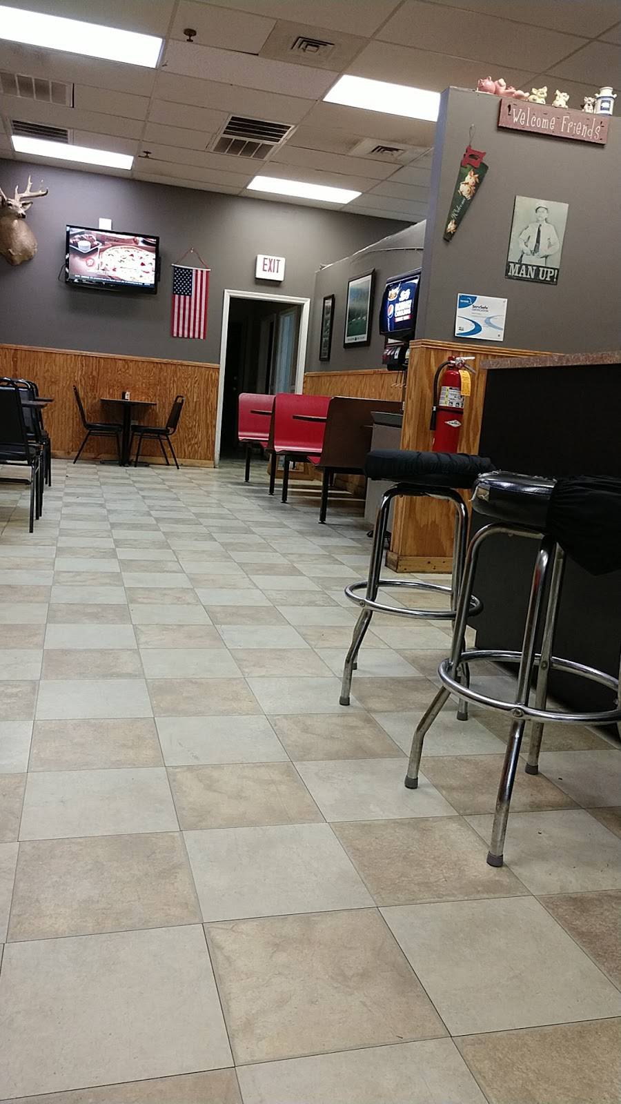 Little Pigs Bar-B-Q | restaurant | 148 Walnut Ln, Travelers Rest, SC 29690, USA | 8648349090 OR +1 864-834-9090