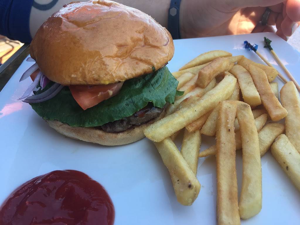 Marks On the Channel | restaurant | 34326 Johnsons Landing Rd, Scappoose, OR 97056, USA | 5035438765 OR +1 503-543-8765