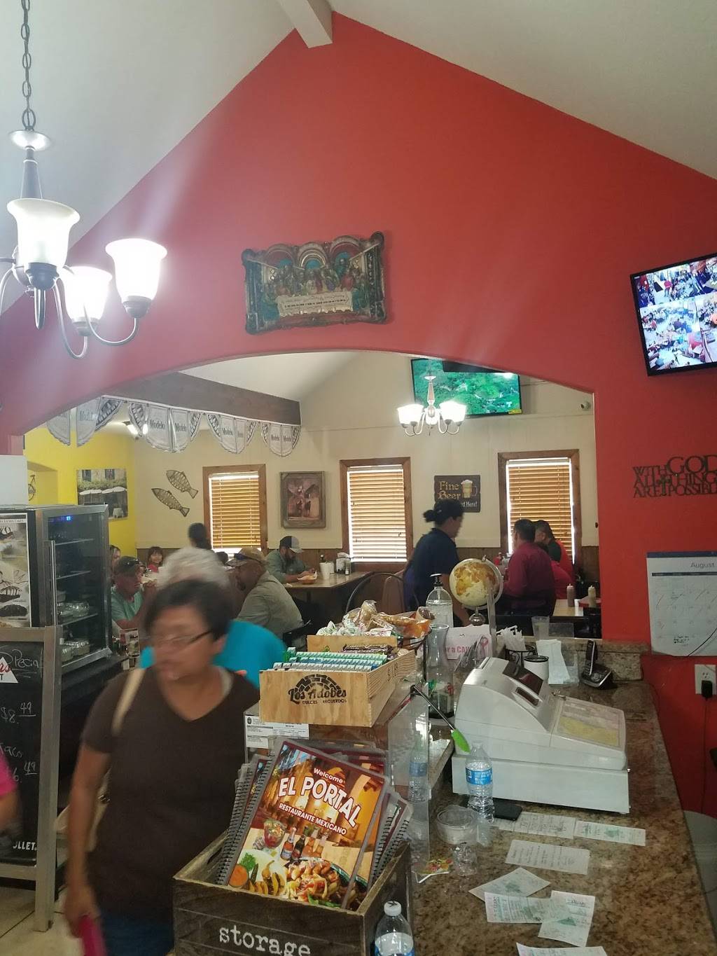 El portal | restaurant | 810 US-90, Castroville, TX 78009, USA | 8305385045 OR +1 830-538-5045