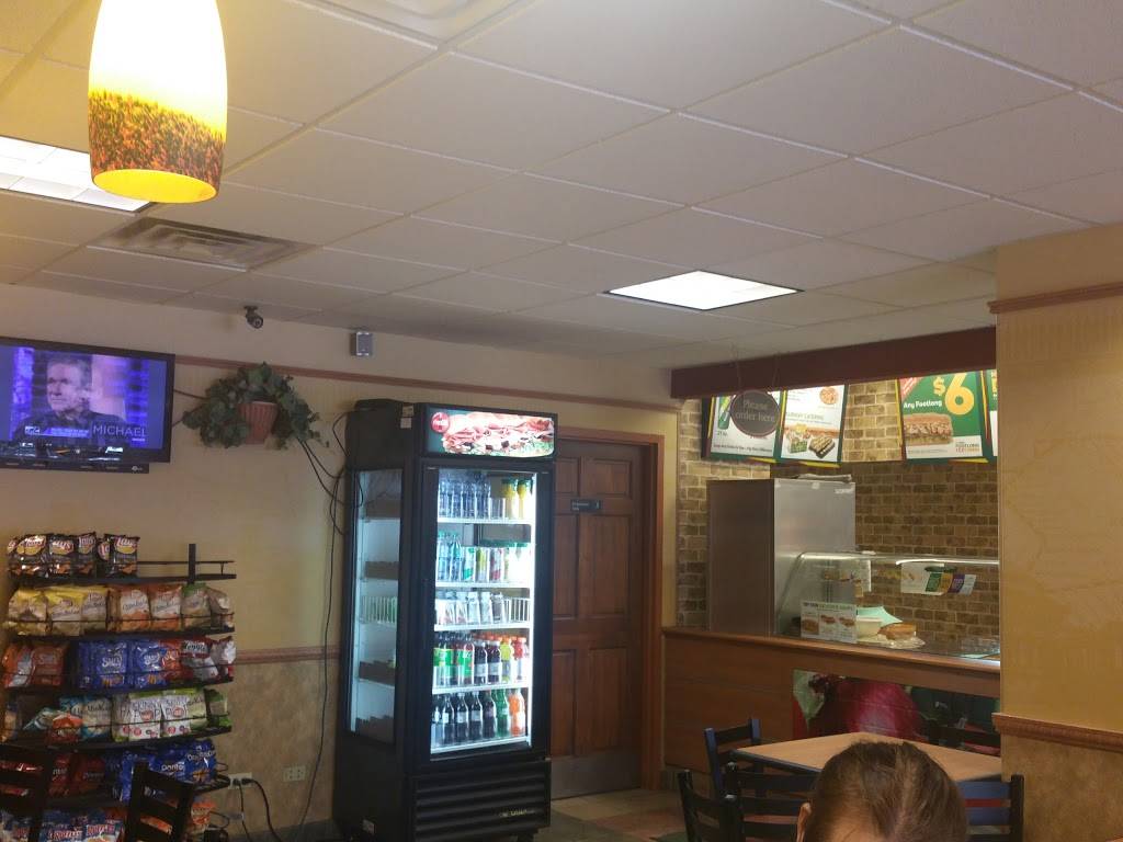 Subway Restaurants | restaurant | 1449 E 57th St, Chicago, IL 60637, USA | 7732417827 OR +1 773-241-7827