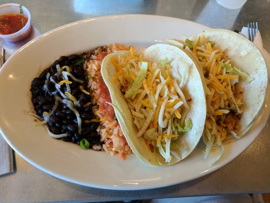 Sharkys Woodfired Mexican Grill | restaurant | 7060 Hollister Ave #106, Goleta, CA 93117, USA | 8057707004 OR +1 805-770-7004