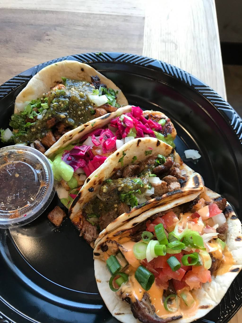 Brick & Flour Artisanal Mexican Grill | restaurant | 1015 N Pacific Ave, Glendale, CA 91202, USA | 8184848449 OR +1 818-484-8449