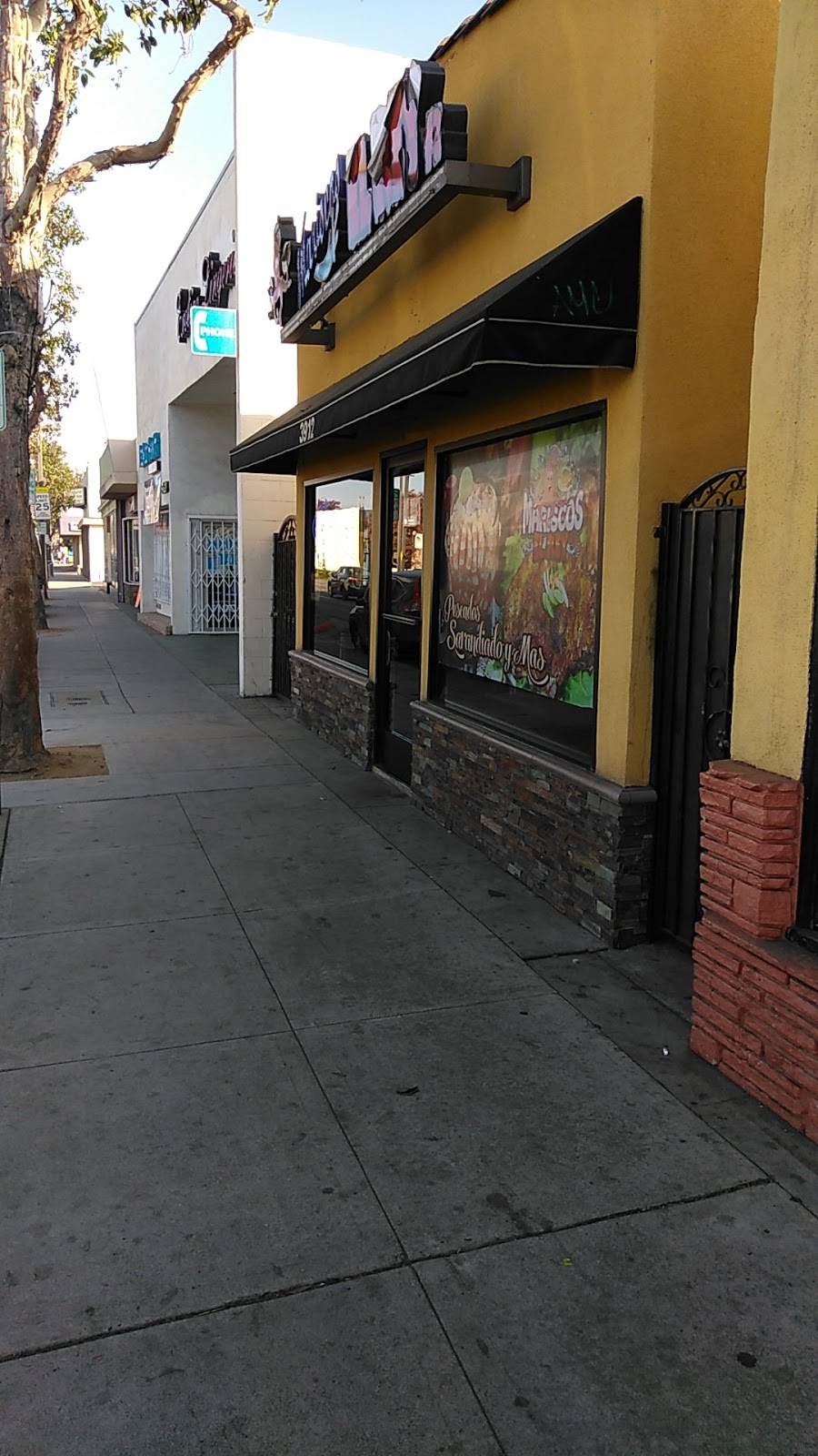 Mariscos El Rey 2 | restaurant | 3912 Tweedy Blvd, South Gate, CA 90280, USA | 3235630253 OR +1 323-563-0253