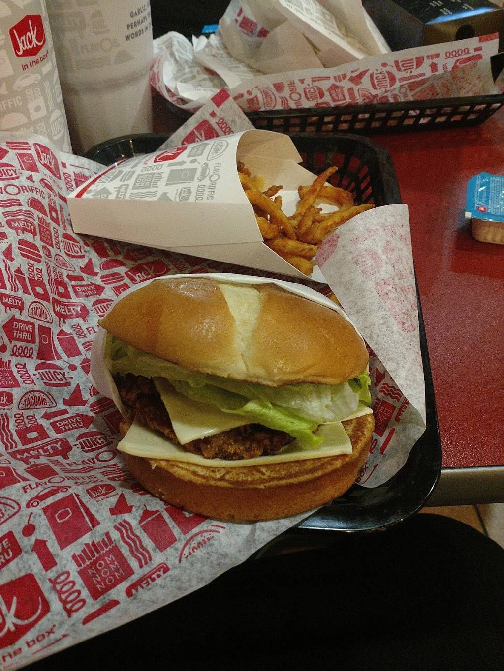 Jack in the Box | restaurant | 2098 S Garey Ave, Pomona, CA 91766, USA | 9096130425 OR +1 909-613-0425