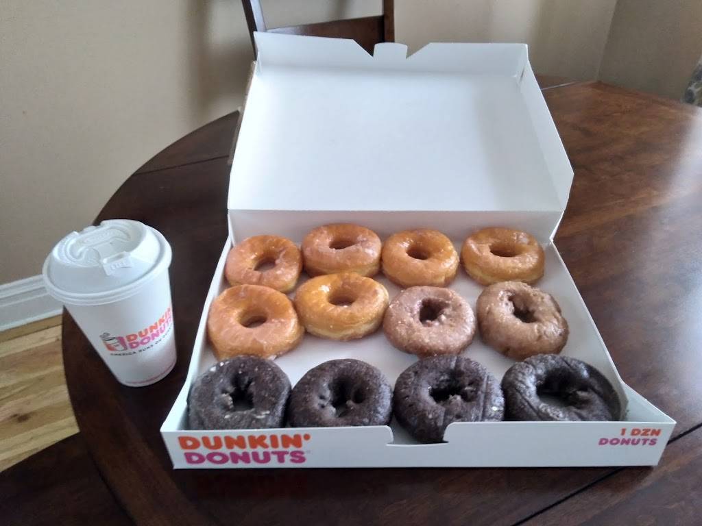 Dunkin | bakery | 71-67 Yellowstone Blvd, Forest Hills, NY 11375, USA | 7182635606 OR +1 718-263-5606