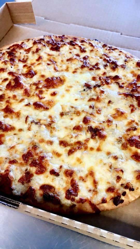 Velers Corner Store & Tavern | restaurant | 1202 N Stadium Rd, Oregon, OH 43616, USA | 4197242364 OR +1 419-724-2364