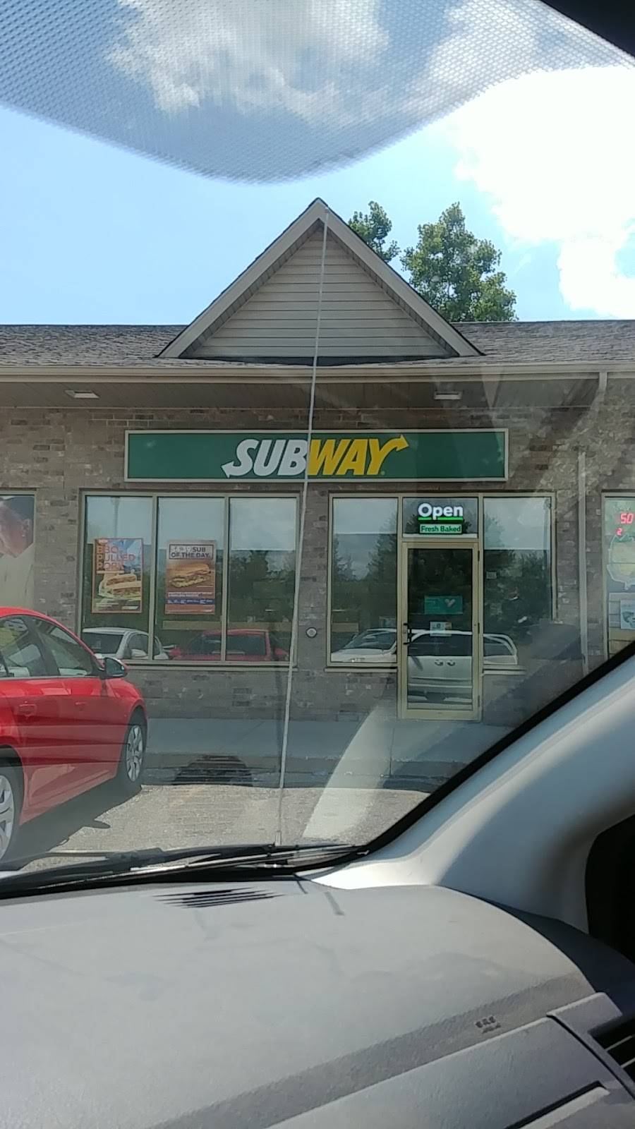 Subway | restaurant | 900 Fairway Crescent Unit #6, Kitchener, ON N2A 0A1, Canada | 5198967827 OR +1 519-896-7827