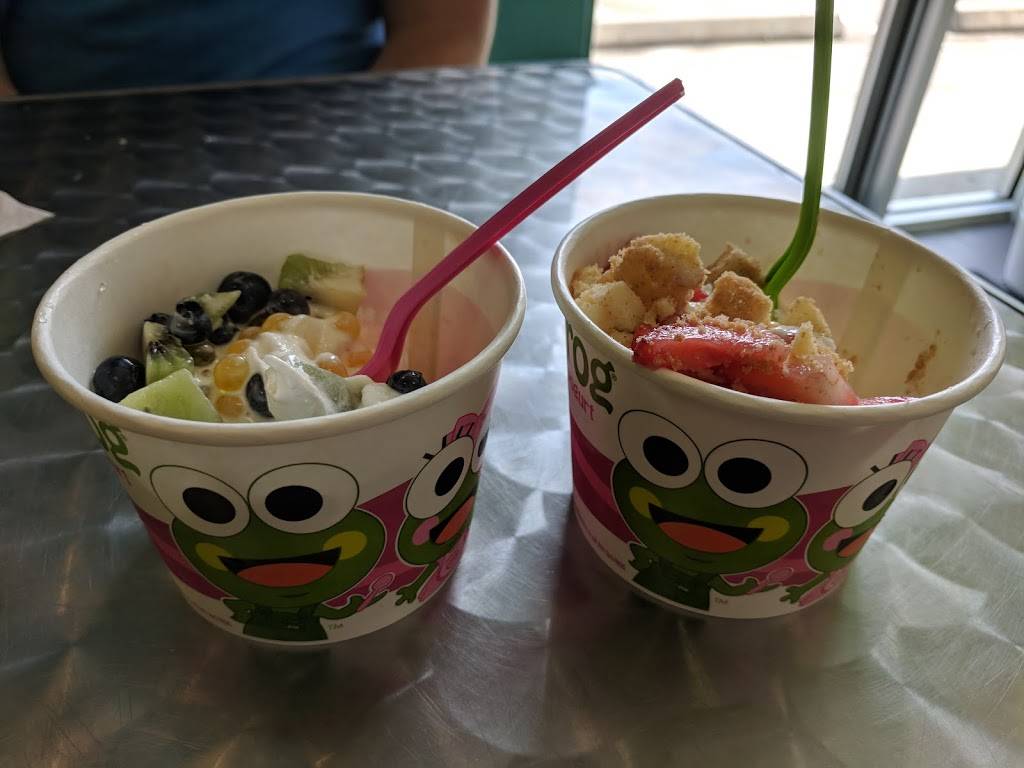 sweetFrog Houston TX - Oak Forest | restaurant | 1214 W 43rd St #1200, Houston, TX 77018, USA | 7136803764 OR +1 713-680-3764