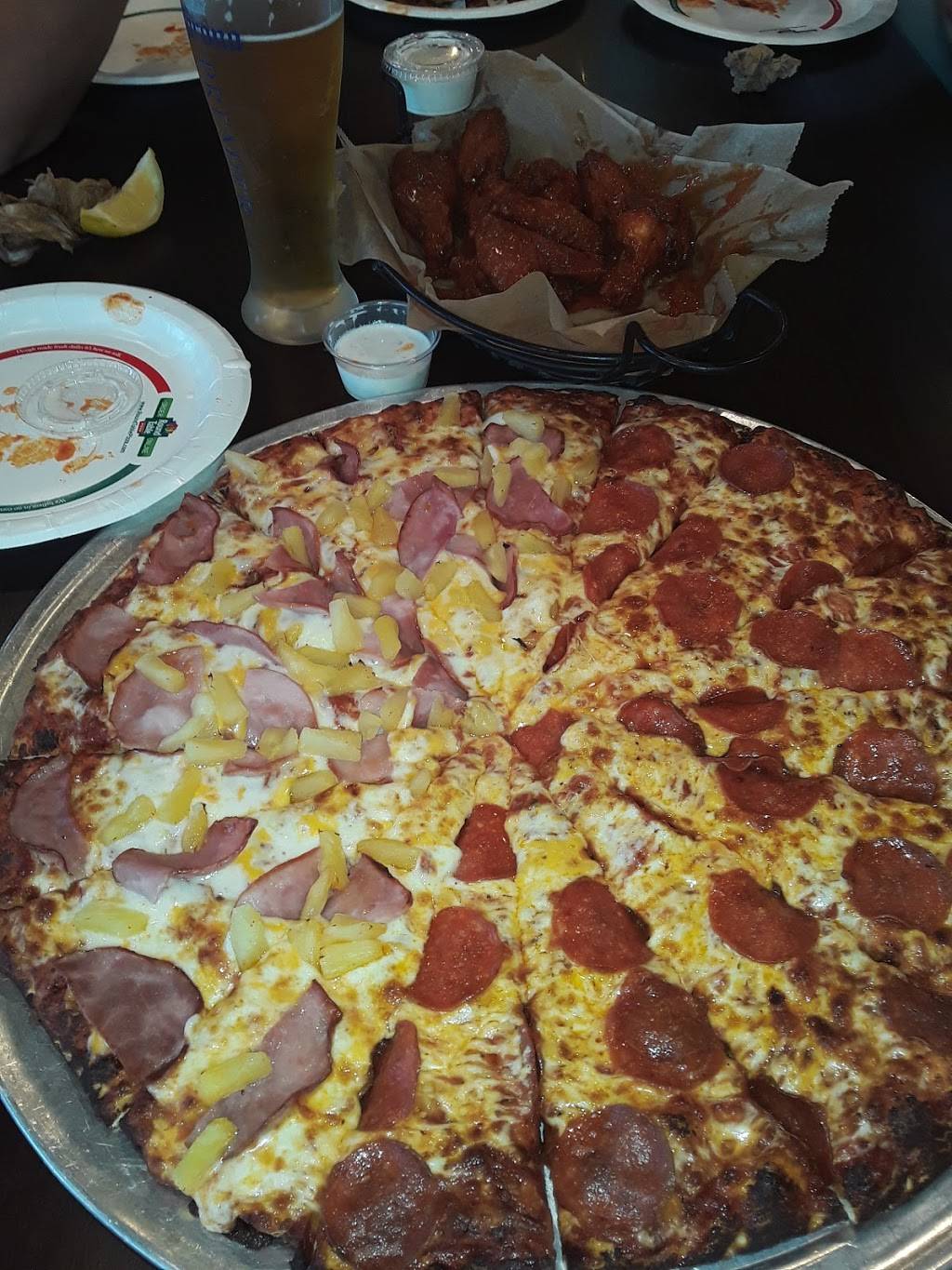 Round table pizza | restaurant | 1462 S Mercey Springs Rd, Los Banos, CA 93635, USA | 2098273600 OR +1 209-827-3600