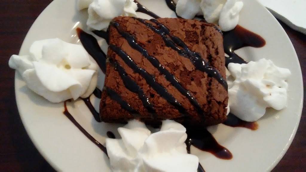 Vinnys Pizza and Pasta | restaurant | 332 Oyster Point Rd, Newport News, VA 23602, USA | 7573693554 OR +1 757-369-3554