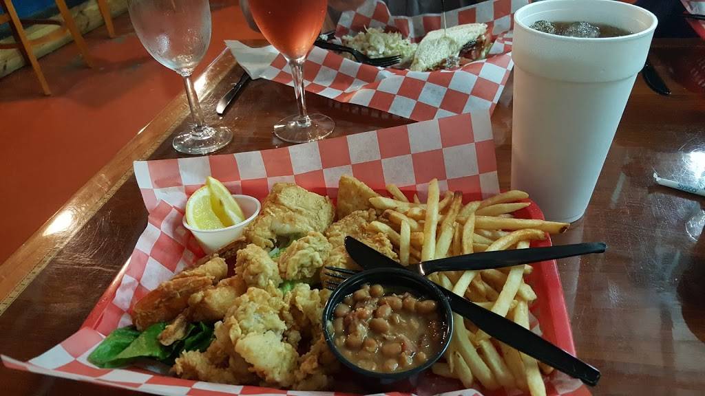 Slack Tide Bar and Grill | restaurant | 5890 US-1, Grant, FL 32949, USA | 3219143988 OR +1 321-914-3988