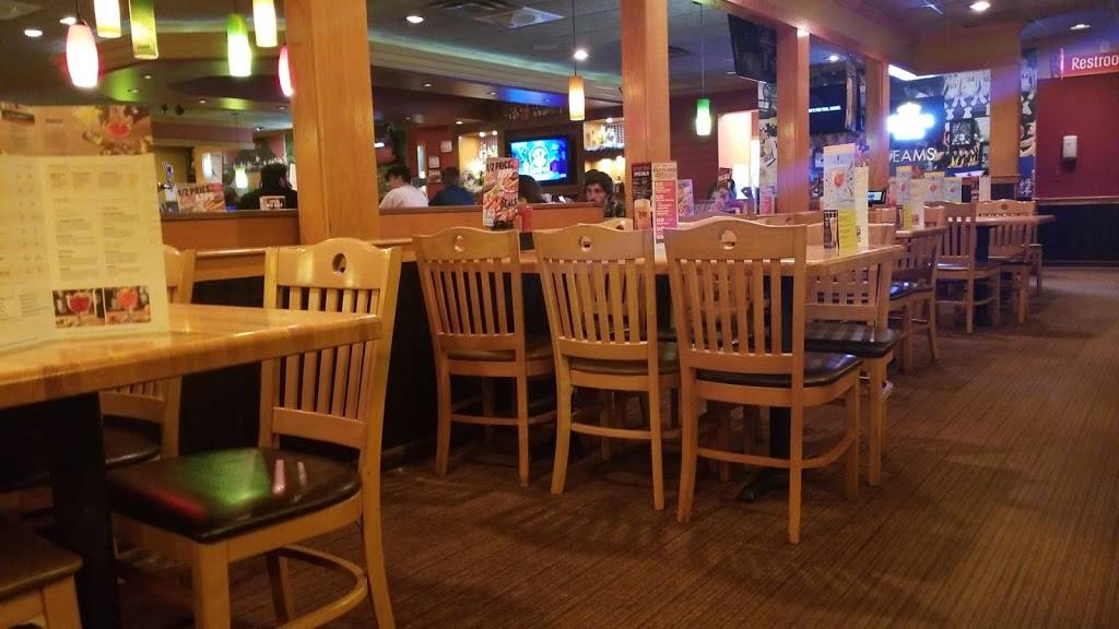 Applebees Grill + Bar | restaurant | 300 Skywatch Dr, Danville, KY 40422, USA | 8599367400 OR +1 859-936-7400