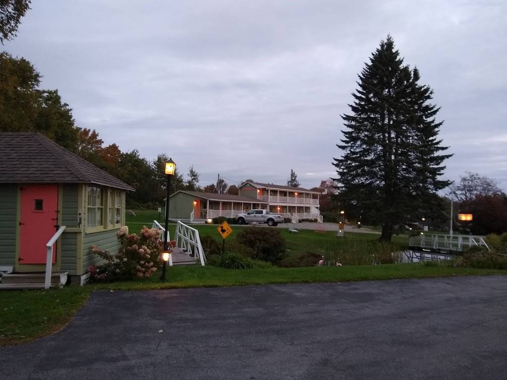 Bay Leaf Cottages & Bistro | restaurant | 2372 Atlantic Hwy, Lincolnville, ME 04849, USA | 2075050458 OR +1 207-505-0458