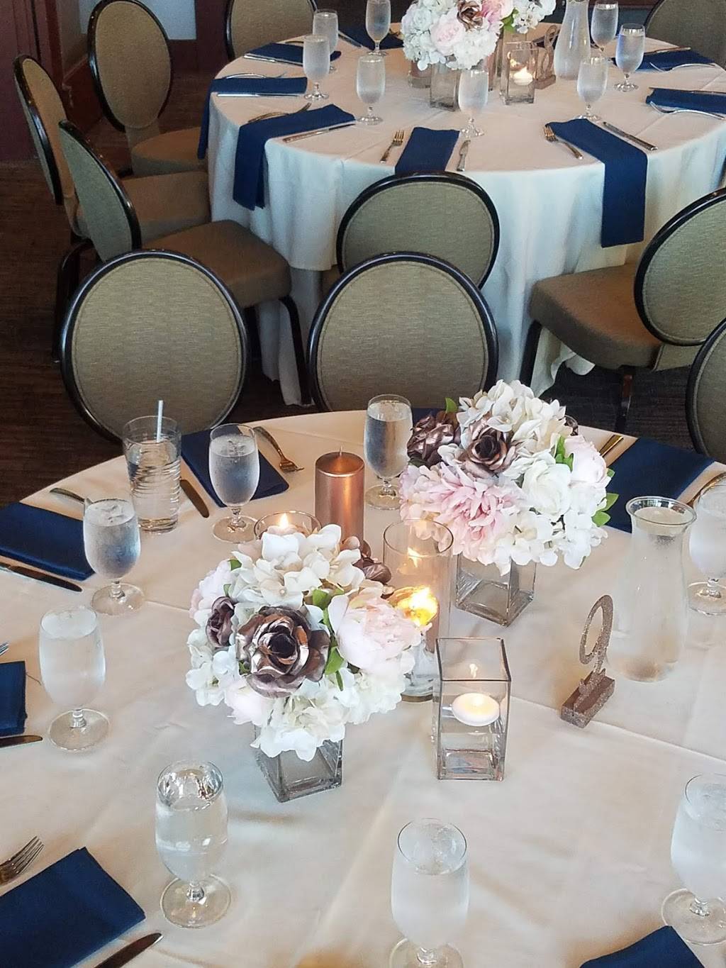 Pyramid Bar & Grill | restaurant | 2305 Clubhouse Dr, Rocklin, CA 95765, USA | 9166328333 OR +1 916-632-8333