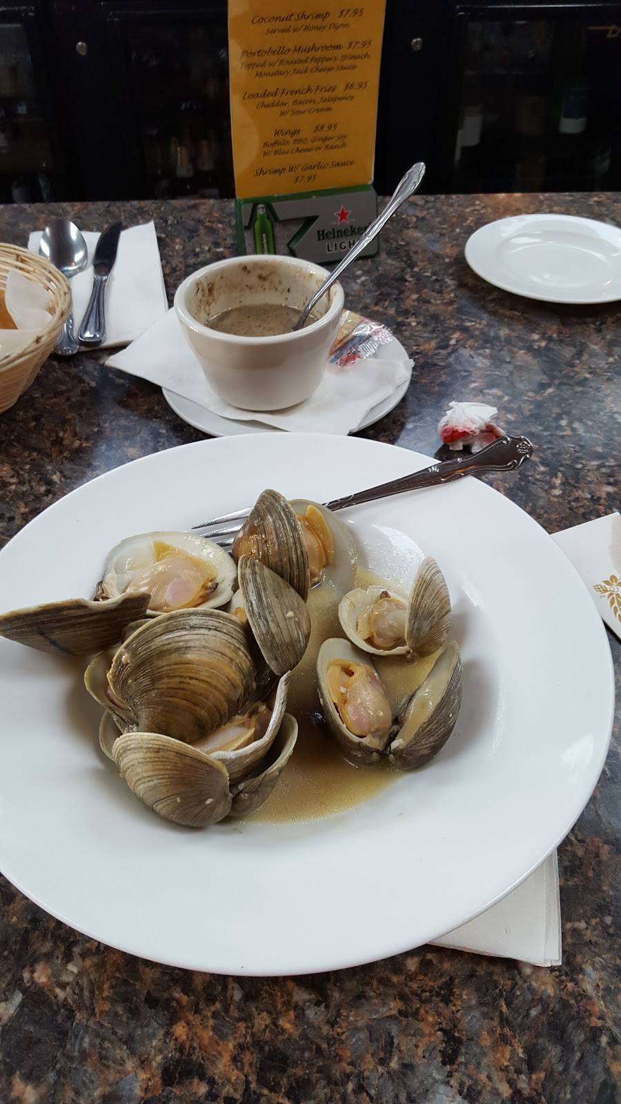 Tonys Bistro | restaurant | 419 County Rd 513, Califon, NJ 07830, USA | 9088325272 OR +1 908-832-5272