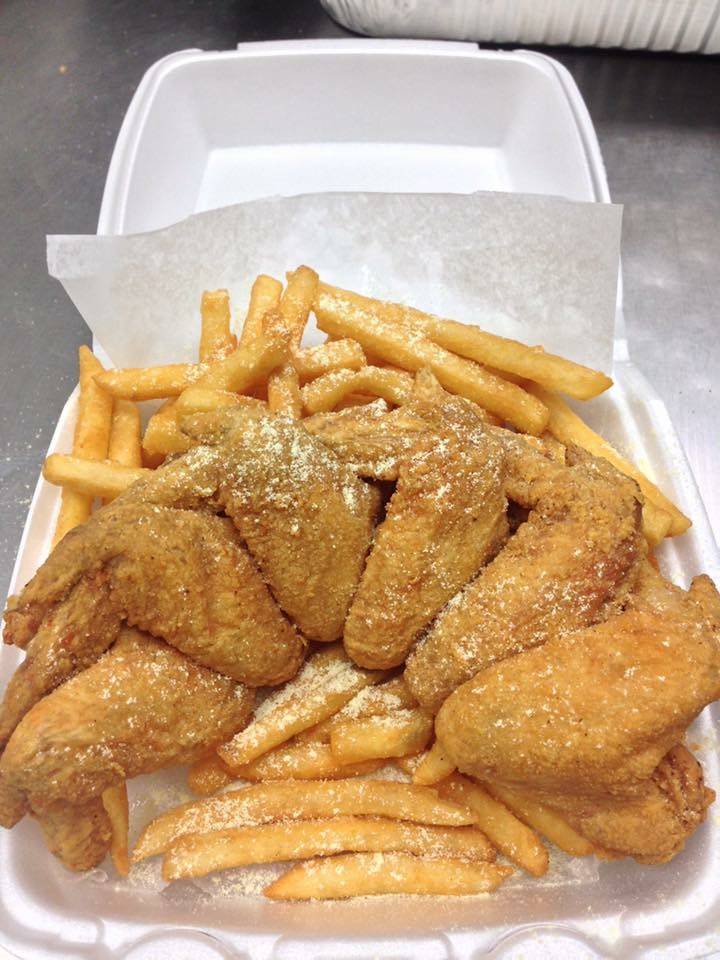 Super shark’s Fish Nd Chicken 84th St Michigan Rd . | restaurant | 8421 N Michigan Rd, Indianapolis, IN 46268, USA | 4632022960 OR +1 463-202-2960