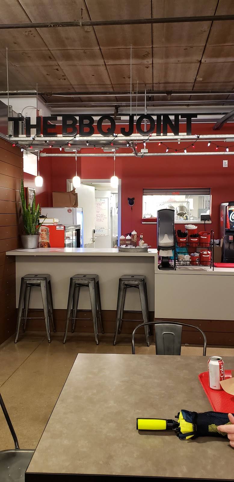 The BBQ Joint | restaurant | 701-799 Locust St, Des Moines, IA 50309, USA | 5153694227 OR +1 515-369-4227