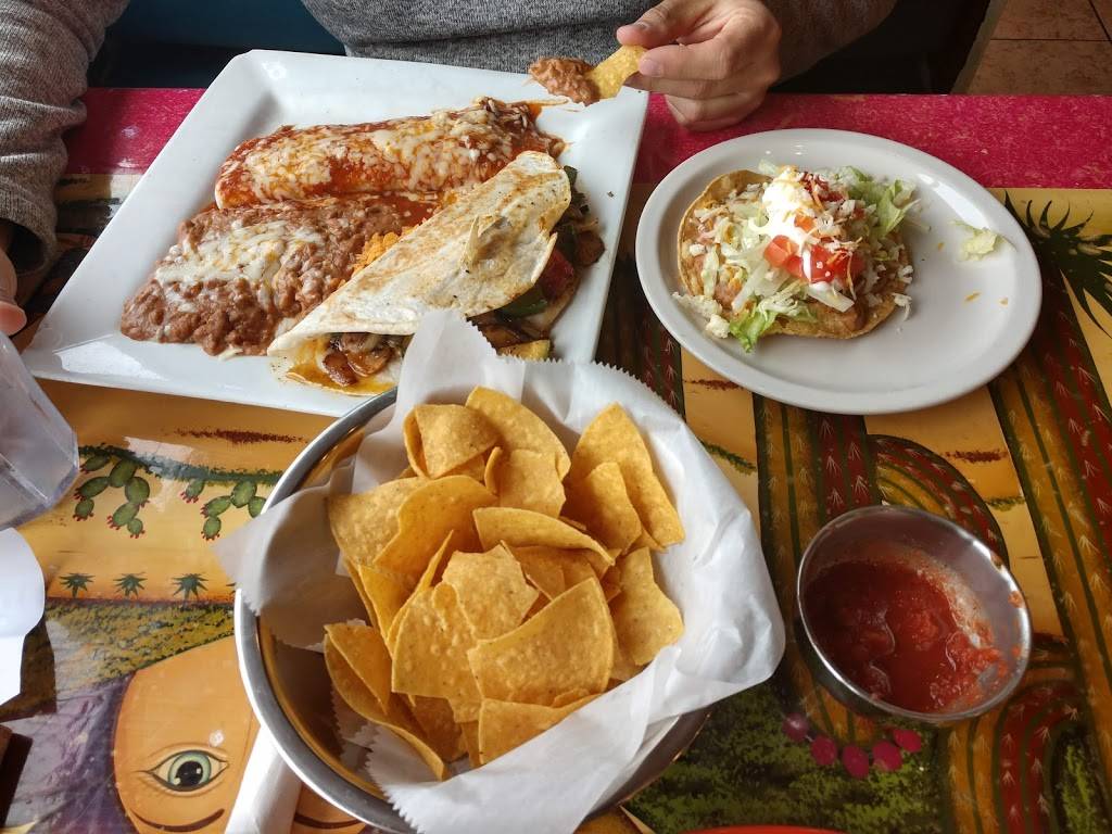 Cinco De Mayo | restaurant | 7011 Airport Hwy, Holland, OH 43528, USA | 4198668229 OR +1 419-866-8229