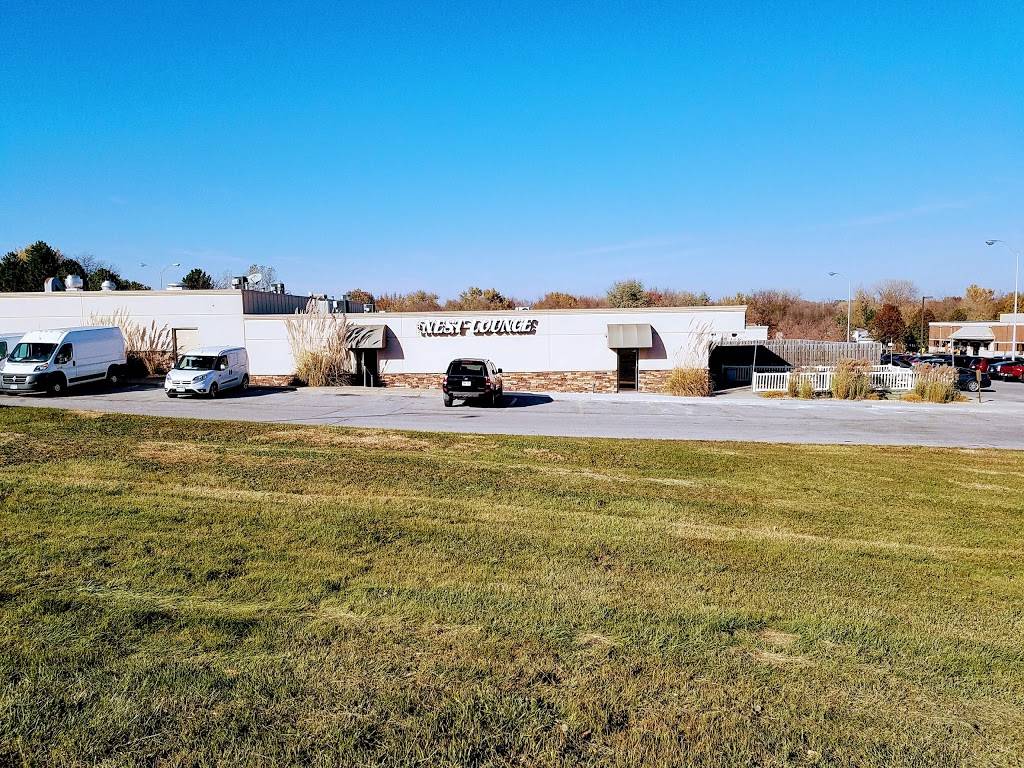 The Nest Lounge | restaurant | 2638 S 158th Plaza, Omaha, NE 68130, USA | 4023304855 OR +1 402-330-4855