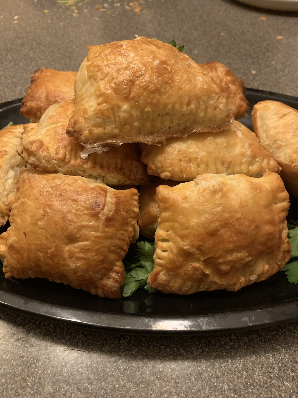 Bibis Patties | restaurant | 9150 Windy Creek Dr, Columbus, OH 43240, USA | 6147239190 OR +1 614-723-9190