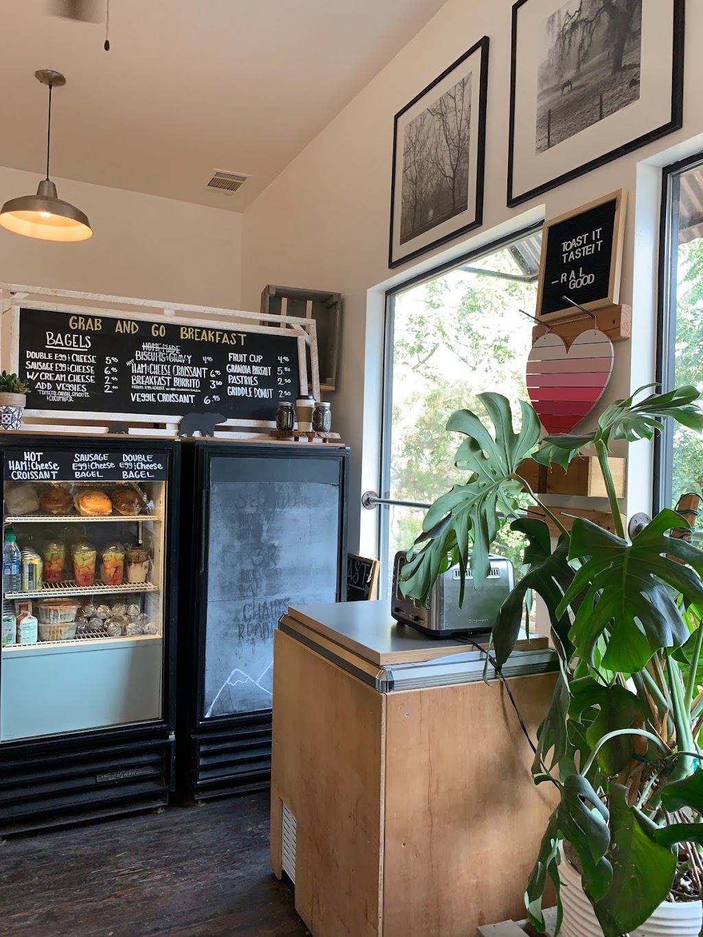 Sequoia Coffee Co. | meal takeaway | 41669 Sierra Dr, Three Rivers, CA 93271, USA | 5595618025 OR +1 559-561-8025