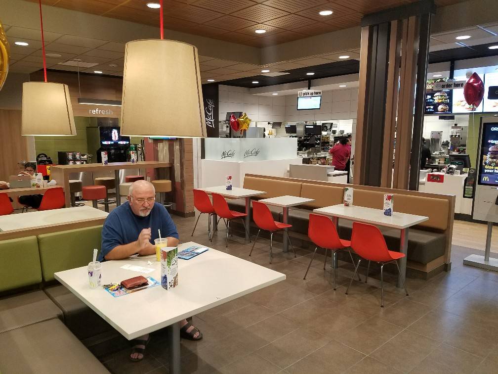 McDonalds | cafe | 5621 E La Palma Ave, Anaheim, CA 92807, USA | 7147771026 OR +1 714-777-1026