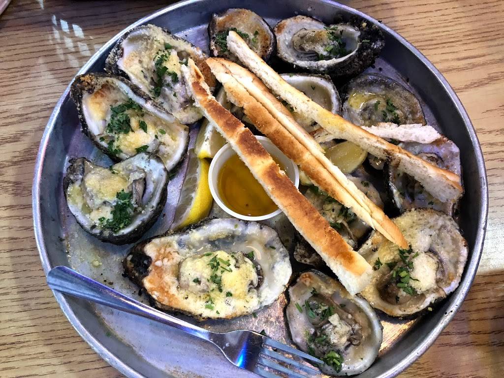 Aw Shucks | restaurant | 1630 S Stemmons Fwy, Lewisville, TX 75067, USA | 9724362520 OR +1 972-436-2520