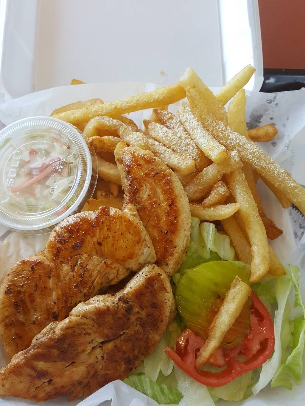 Sharks Fish And Chicken | restaurant | 1352 E Shelby Dr, Memphis, TN 38116, USA | 9013450101 OR +1 901-345-0101