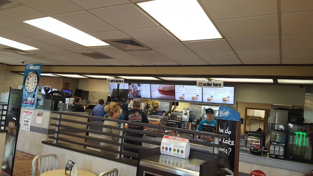 McDonalds | cafe | 28320 23 Mile Rd, Chesterfield, MI 48051, USA | 5869494844 OR +1 586-949-4844