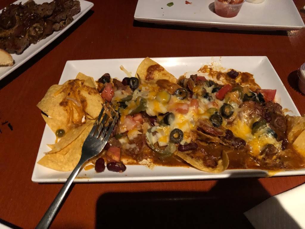 Scores Sports Bar and Grill | night club | 24365 Halsted Rd, Farmington, MI 48331, USA | 2484770123 OR +1 248-477-0123