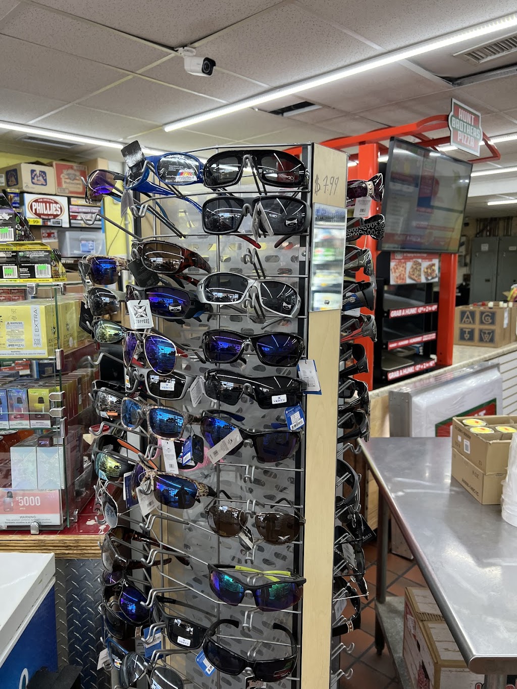 AVYA FOOD MART | meal takeaway | 723 E 2nd St, Sheffield, AL 35660, USA | 2563831291 OR +1 256-383-1291