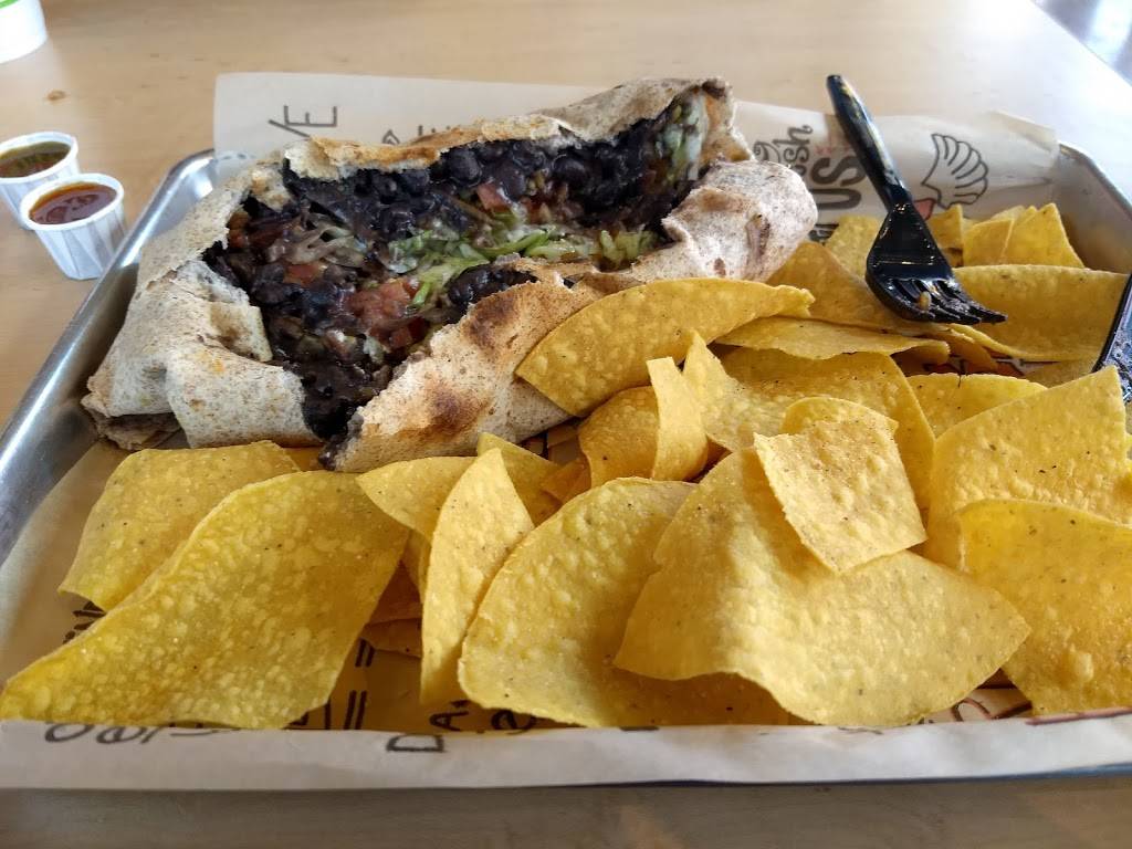 Tijuana Flats | restaurant | In Crest Pointe Towne Center, 2050 Bloomingdale Ave, Valrico, FL 33596, USA | 8133242009 OR +1 813-324-2009