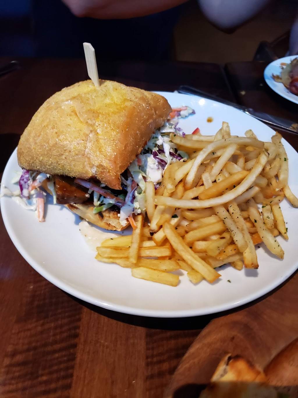 Rickys Eastbound | restaurant | 5755 Mountain Hawk Dr, Santa Rosa, CA 95409, USA | 7078435143 OR +1 707-843-5143