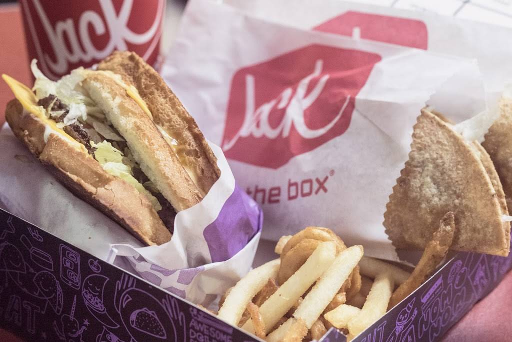 Jack in the Box | restaurant | 4289 Campus Dr, Irvine, CA 92612, USA | 9498238983 OR +1 949-823-8983
