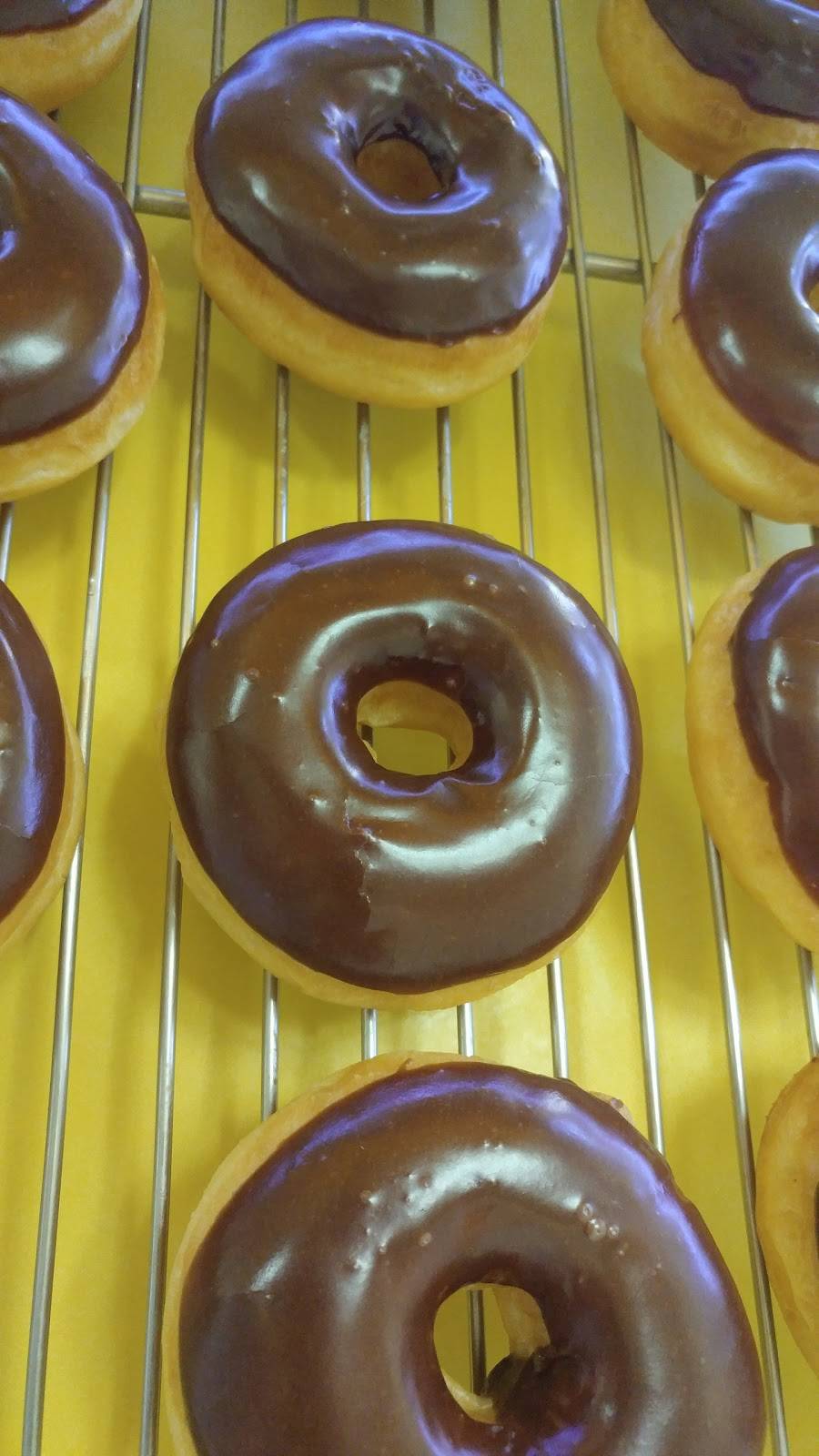 BNB DONUT | bakery | 2646 William D Tate Ave, Grapevine, TX 76051, USA | 8172034251 OR +1 817-203-4251