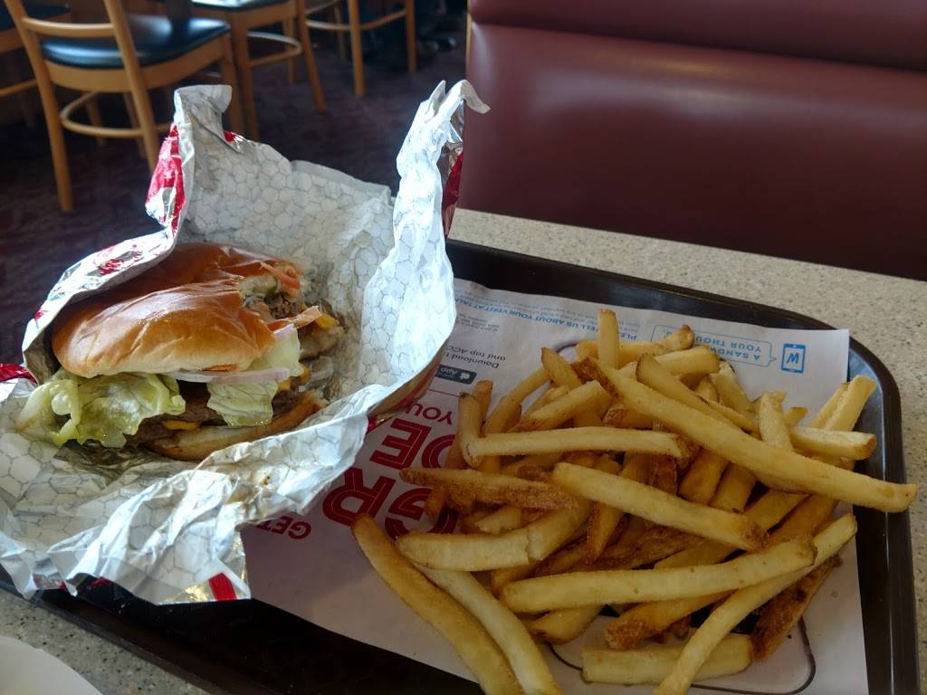 Wendys | restaurant | 3530 8th St SW, Altoona, IA 50009, USA | 5159570373 OR +1 515-957-0373