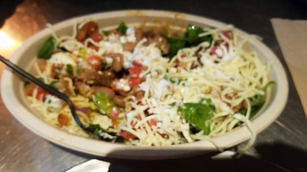Chipotle Mexican Grill | restaurant | 1210 Shaw Ave Ste 101, Clovis, CA 93612, USA | 5592984708 OR +1 559-298-4708