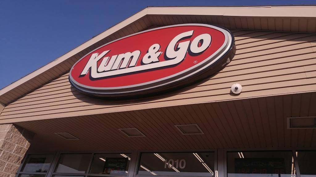 Kum & Go | meal takeaway | 1010 S 154th St, Omaha, NE 68154, USA | 4023303678 OR +1 402-330-3678